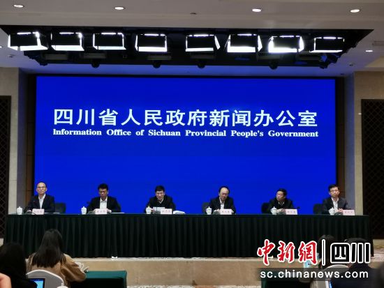 2025上海两会聚焦：升级国际金融中心，科技产业创新融合发展新篇章